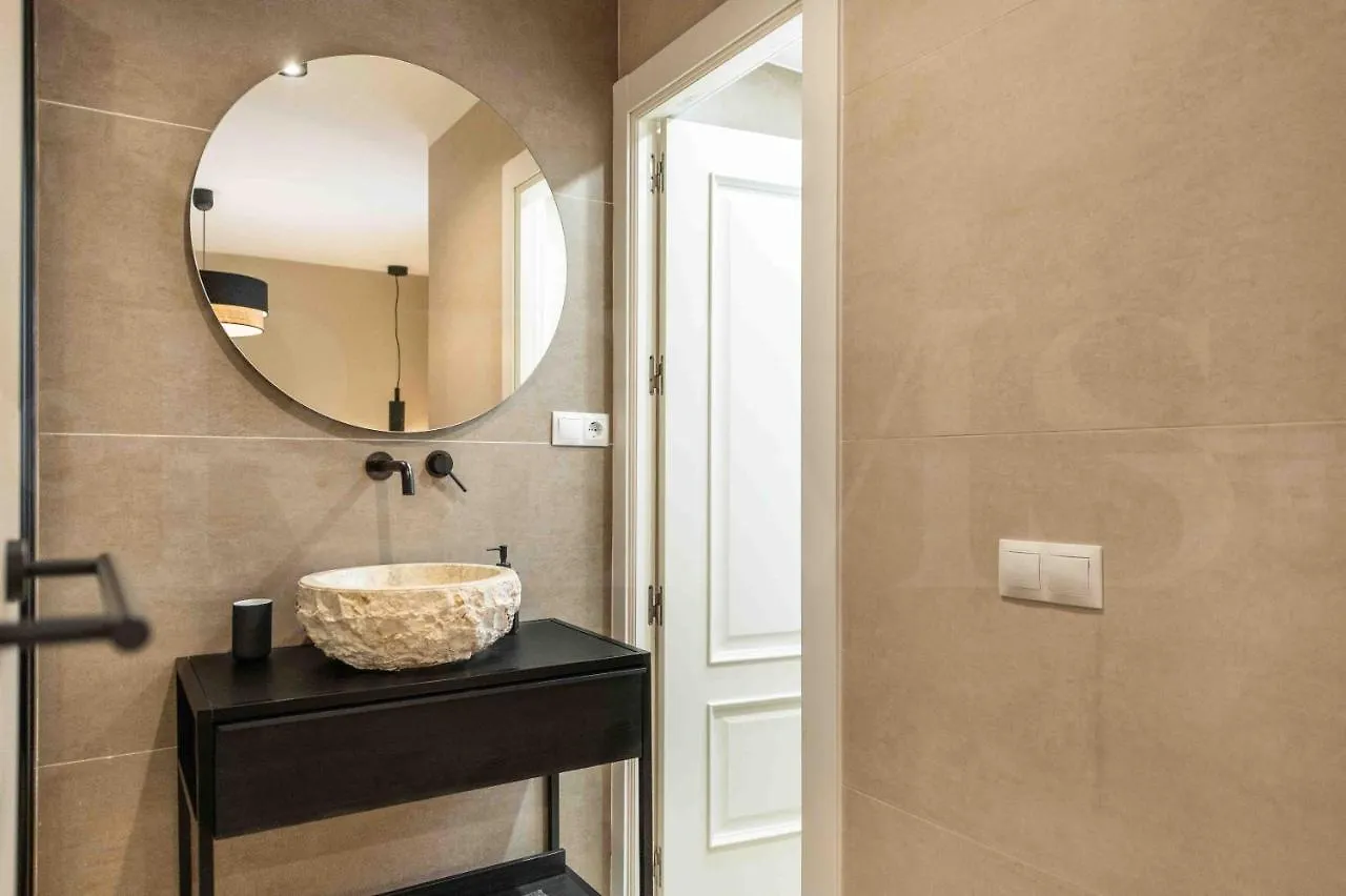 Gorgeous Apartment With Balcony - Center By Rems Malaga