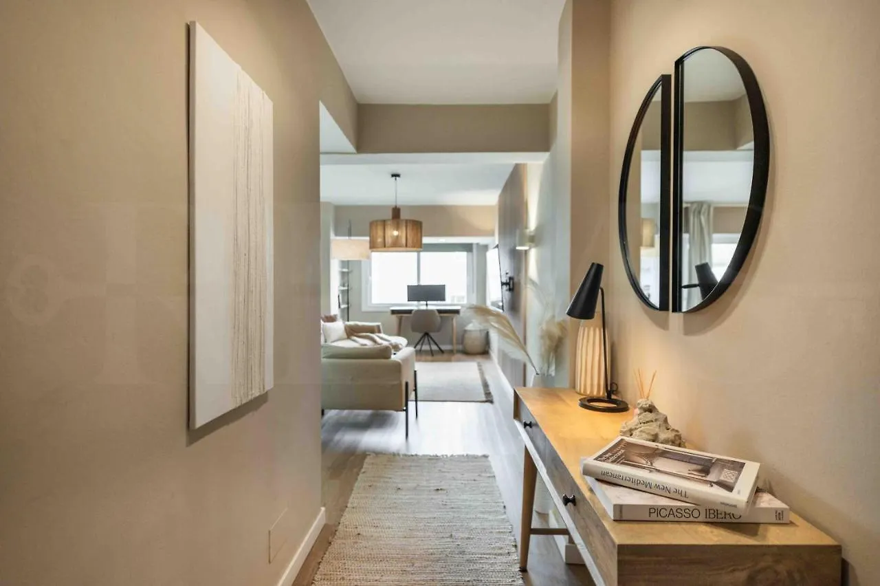 Gorgeous Apartment With Balcony - Center By Rems Malaga