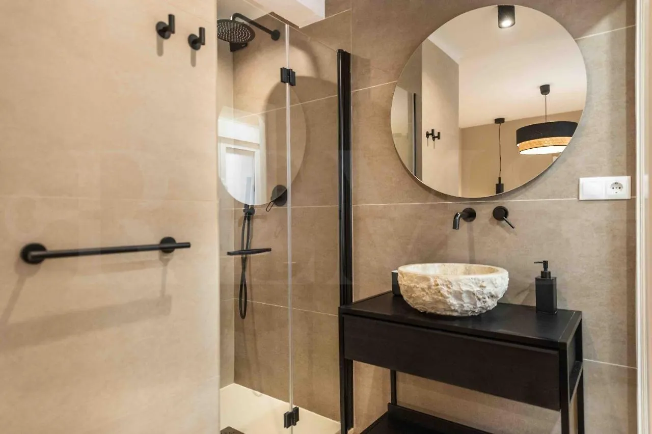 Gorgeous Apartment With Balcony - Center By Rems Malaga 0*,